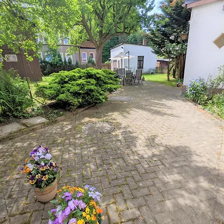 Urlaubsmagie - Ferienwohnung Talruhe - Garten Mit Terrasse & Saisonaler Pool * Sebnitz